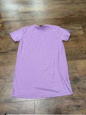 Missguided + Lilac Short Sleeve Crewneck T-Shirt dress